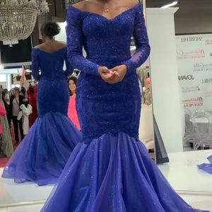 Selling my prom dress